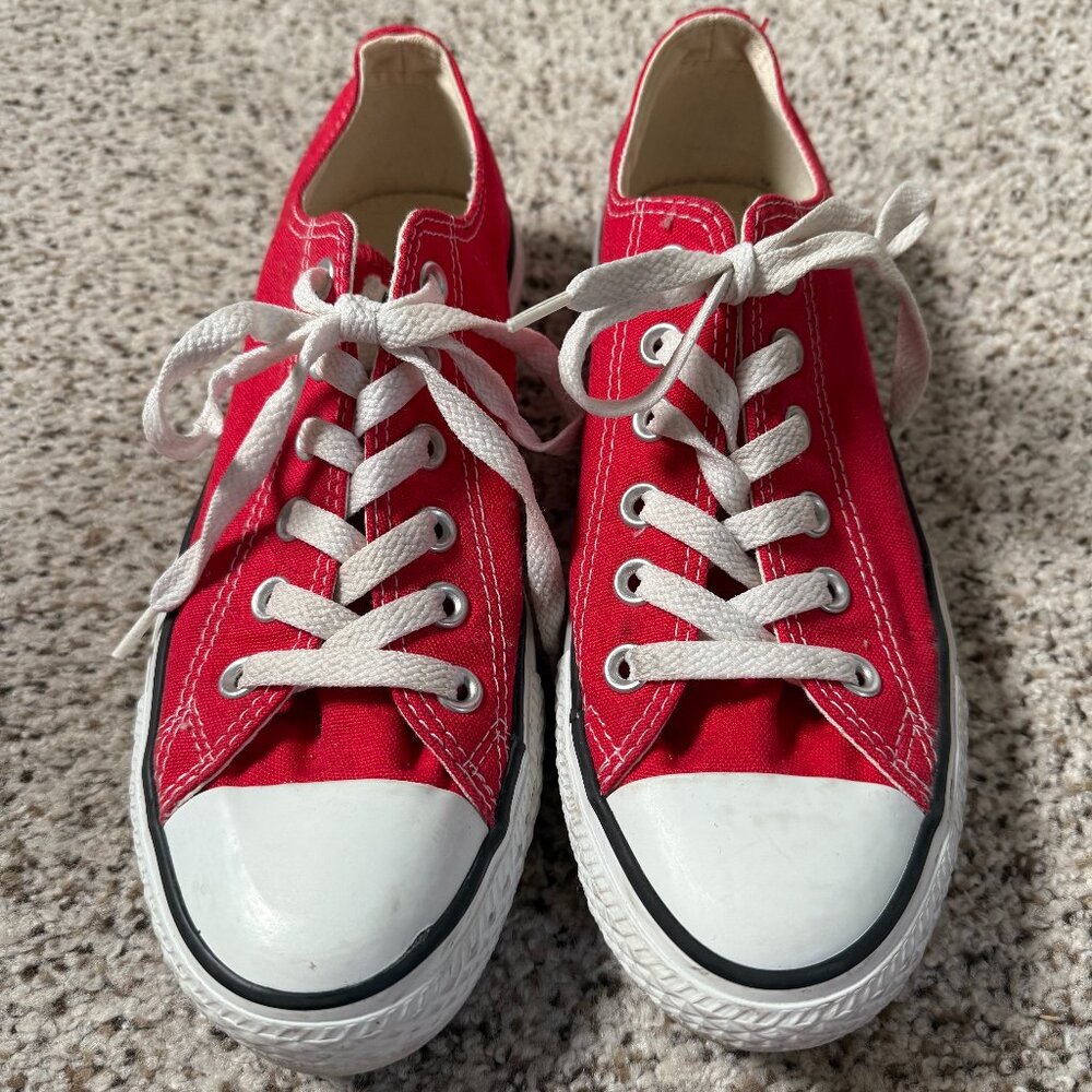 Converse | Chuck Taylor All Star Canvas | Red | Size: Women's 8/Men's 6